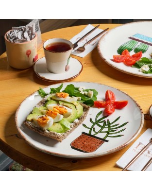 EKMEK ÜSTÜ AVAKADOLU YUMURTA