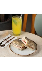 CHEDDAR FÜME SANDWICH