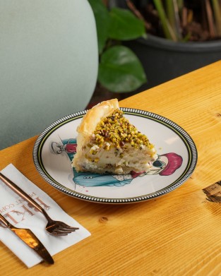 BAKLAVA CHEESECAKE