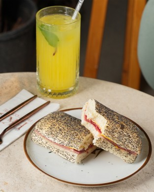 CHEDDAR FÜME SANDWICH